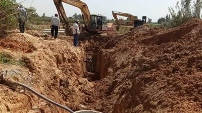 وزير الري يتابع موقف مشروعات الصرف على مستوى الجمهورية