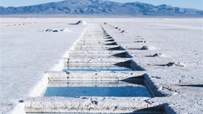 الليثيوم على قمة أهم سلع العالم.. 