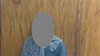 ضبط سيدة بالقاهرة لقيامها بالتعدي بالضرب على مُسنة وسرقة مشغولاتها الذهبية