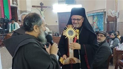 الأنبا بشارة يترأس احتفال عيد الشموع بدير درنكة بأسيوط