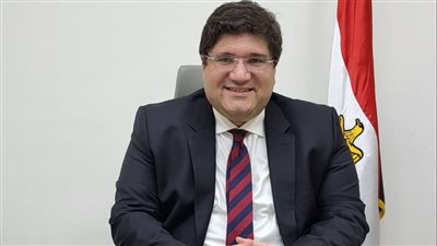 وزير التعليم العالي يصدر قرارًا بندب أيمن فريد مساعدًا للتخطيط الاستراتيجي