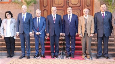 محافظ المنوفية يقدم التهنئة لجامعة المنوفية بعيدها الـ 46