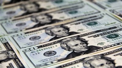 عاجل.. أسباب انهيار الدولار بالسوق السوداء (فيديو)