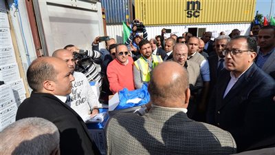 رئيس الوزراء من ميناء الإسكندرية: الحكومة ماضية في تنفيذ التكليفات الرئاسية