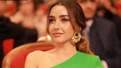 بفستان أخضر.. هنا الزاهد تتألق في أحدث ظهور لها 