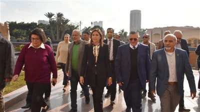 نيفين الكيلاني: 'جرد مخازن الفنون التشكيلية بشكل دوري وتوثيق رقمي لجميع مقتنياتها'