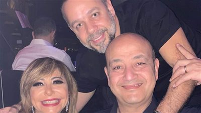 برفقة ميشيال فاضل.. عمرو أديب ولميس الحديدي يحتفلان برأس السنة في بيروت