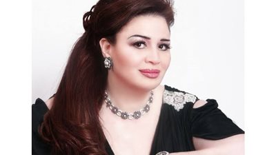 إلهام شاهين تحتفل بعيد ميلادها 