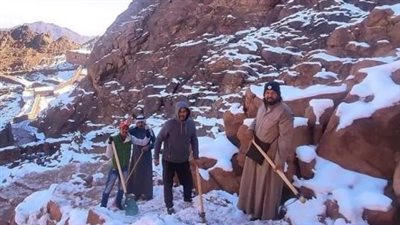 شاهد.. تساقط ثلوج وأمطار على سانت كاترين لأول مرة خلال الشتاء