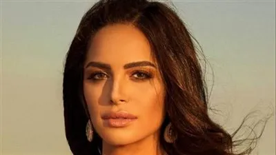 بإطلالة كاجوال.. آمال ماهر تخطف الأنظار من أمام البحر 