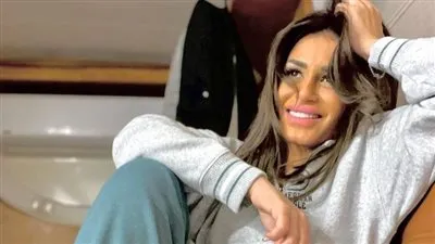 منة فضالي بالحجاب من كواليس مسلسل 