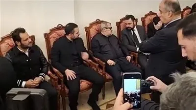 شاهد.. جورج وسوف يتلقى عزاء نجله وديع(صور)