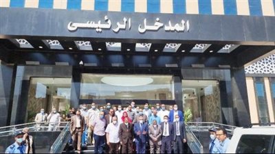 عضو نقابة الصيادلة: مدخل قرية أم دومة بات أشبه بالتجمع الخامس بعد تطويره