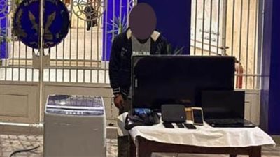 من داخل السيارات.. القبض على المتهم بسرقة متعلقات المواطنين بمصر الجديدة