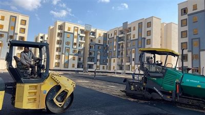 وزير الإسكان يستعرض الموقف التنفيذي للمشروعات السكنية والمرافق بمدينة 