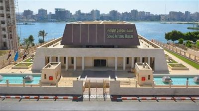 إعادة تركيب مقصورة أحد أبرز حكام الأقاليم فى عصر الدولة القديمة بمتحف سوهاج