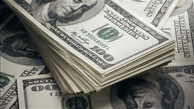 سعر الدولار اليوم.. تفاصيل العملة الأمريكية الآن أمام الجنيه في محافظة سوهاج