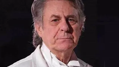 سليم سحاب: الموسيقى واللحن الجميل يبكيني، ولا أخجل من البكاء على المسرح