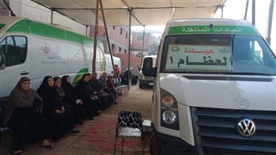 الكشف على 1944 مرضيا في قافلة علاجية بقرية كفور البهايتة بالدقهلية