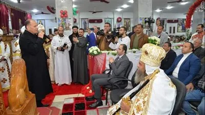 صلوات وتهاني عيد الميلاد بإيبارشية منفلوط