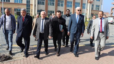 الدكتور أحمد القاصد يتفقد سير العمل بجامعة المنوفية الأهلية