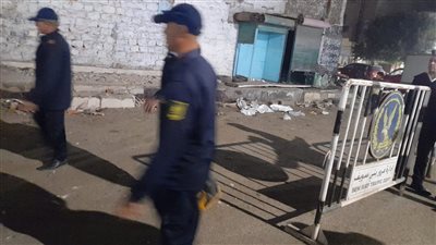 تفاصيل انهيار عقار بشارع المدير في المنصورة (صور)