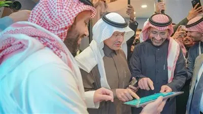 وزير الصناعة يفتتح المعرض المصاحب لمؤتمر التعدين الدولي