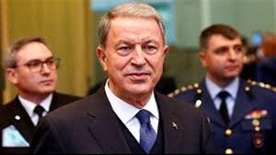 وزير الدفاع التركي: إقامة مخيمات لإيواء المتضررين من الزلزال والحيوانات الأليفة