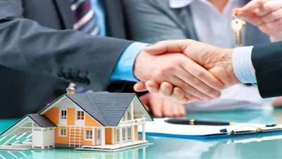 بالقانون.. نهاية فوضى السمسرة العقارية والتجارية