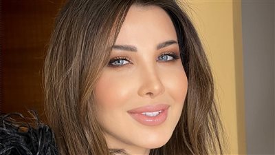 بالأسود.. نانسي عجرم تتألق بأحدث ظهور لها 