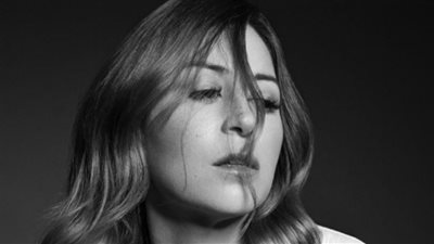 نقل والدة منة شلبي للمستشفى بعد تعرضها لأزمة صحية