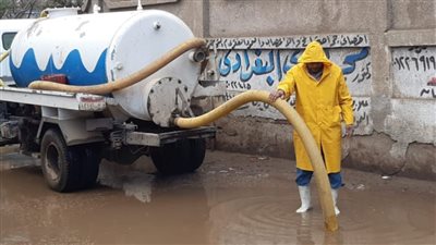 التنمية المحلية: الإسكندرية تشهد حاليا نوة الفيضة الكبرى (فيديو)