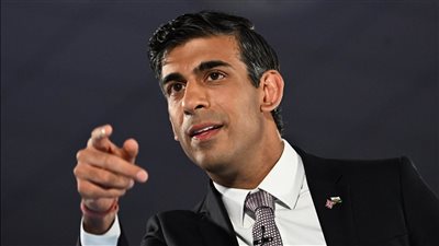 رئيس الوزراء البريطاني يكشف عن تزويد أوكرانيا بدبابات تشالنجر 2