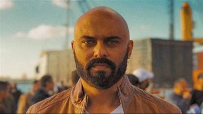 أحمد صلاح حسني: 