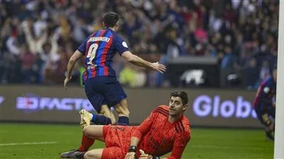 عاجل.. ليفاندوفسكي يسجل ثاني أهداف برشلونة أمام ريال مدريد في نهائي كأس السوبر الإسباني 