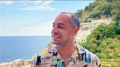 عمرو وهبه يروج لمسلسل 