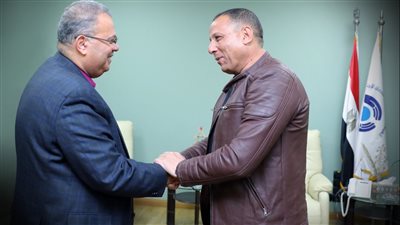 مناقشة مشروع تنفيذ 300 مشتل لتجميل القاهرة بالتعاون بين الهيئة الإنجيلية وهيئة نظافة وتجميل القاهرة