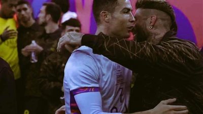 رونالدو يصافح راموس في كأس موسم الرياض وأبو تريكة يعلق: 