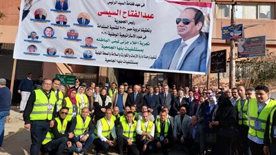 محافظ القليوبية ورئيس جامعة بنها يشهدان نموذج تجربة إخلاء المستشفى الجامعي