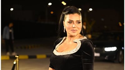 بعد تألقها في الأقصر.. تعرف على قيمة فستان رانيا يوسف 