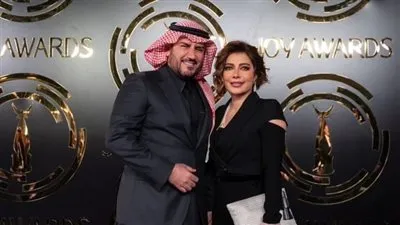 برفقه زوجها.. أصالة تتسلم جائزة الأغنية المفضلة في حفل جوي أووردز joy awards