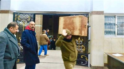 مدير تعليم المنوفية يتابع توزيع أسئلة مادة العلوم للشهادة الإعدادية 