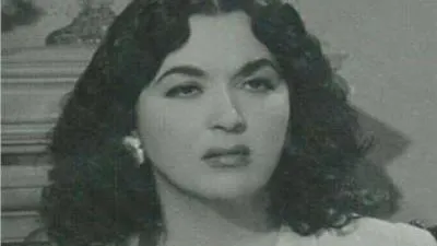 كونت فرقة مسرحية وأولى صناع السينما وعانت بعد اعتزالها.. أبرز المحطات في ذكرى وفاة فاطمة رشدي 