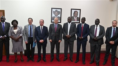 تفاصيل لقاء وزير الري مع نواب رئيس جمهورية جنوب السودان 