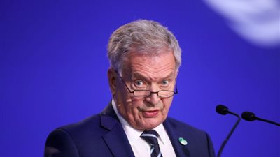 رئيس فنلندا يصل إلى كييف تمهيدًا للقاء زيلينسكي