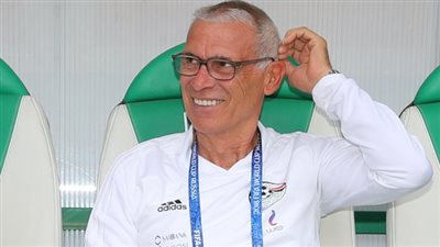 أرقام وانجازات الأرجنتيني 