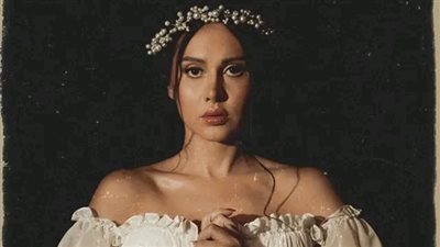 قبل عرض فيلمها الجديد.. ياسمين رئيس تروج لفيلمها بنشر جلسة تصوير جديدة لها 