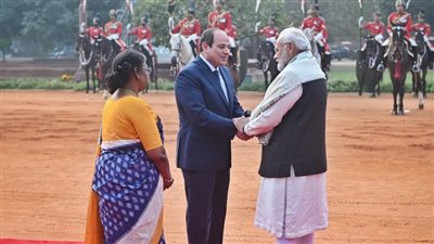 دبلوماسي سابق يكشف دلالة دعوة السيسي كضيف شرف باحتفالات يوم الجمهورية الهندي (فيديو)