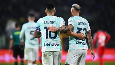 إنتر ميلان يقلب تأخره لفوز ثمين أمام كريمونيزي في الدوري الإيطالي