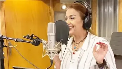 سيمون تطرح أحدث أغانيها 